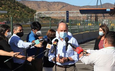 Ministro Alfredo Moreno refuerza fiscalización en carreteras por salida de automóviles de la RM durante Navidad