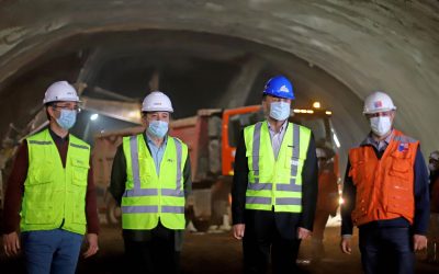 Ministro Moreno supervisa excavación de túnel de 2 km bajo el Cerro San Cristóbal y el Río Mapocho como parte de la futura autopista Américo Vespucio Oriente I