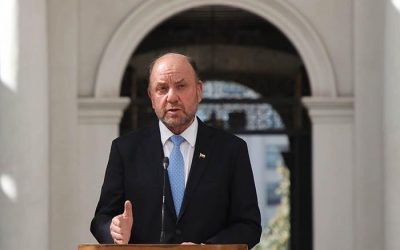 Ministro Alfredo Moreno anuncia “peaje a mil” y “3X1” para retorno de fin de semana largo