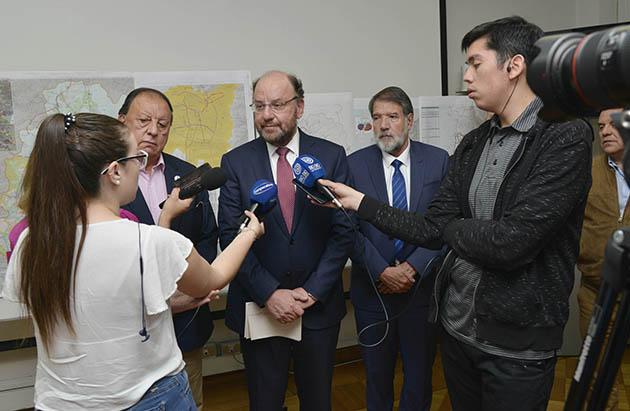 ministro-reunion-gremios-transporte