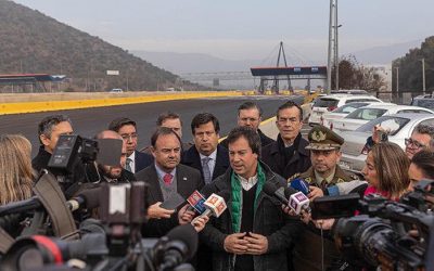 Gobierno activa plan de contingencia en carreteras ante masiva salida de más de 470.000 vehículos desde Santiago durante este fin de semana largo