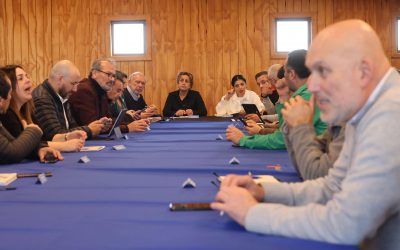 Ministra de Obras Públicas se reúne con alcaldes de Chiloé y confirma nuevo programa de trabajo de las obras del Puente Chacao
