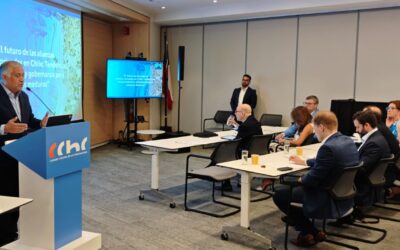 MOP y actores de la industria discuten futuro de las concesiones en Chile luego de 30 años de proyectos en infraestructura público-privada