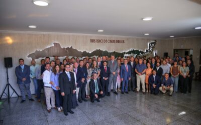 Ex Presidente Frei visita el MOP para compartir con sus autoridades su visión sobre las políticas de infraestructura y concesiones